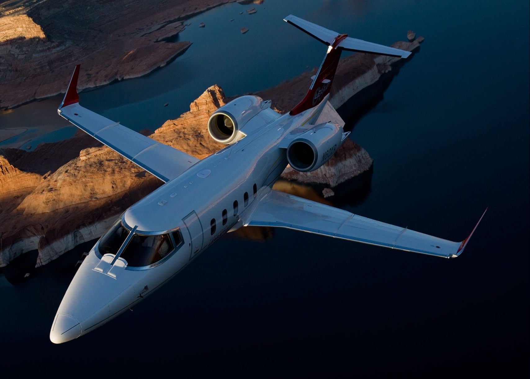Learjet 60 midsize jet private aircraft for Philadelphia jet charter