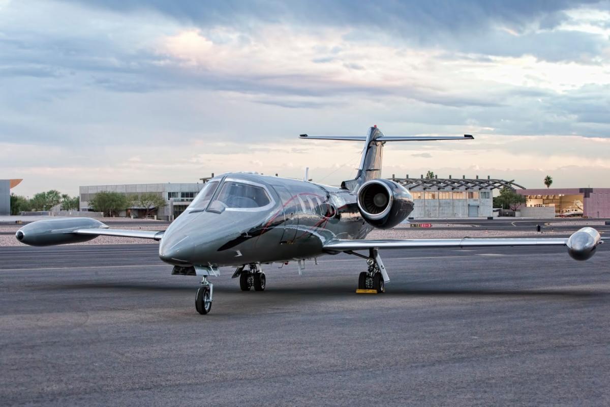 Learjet 35 cabin interior for Philadelphia charter